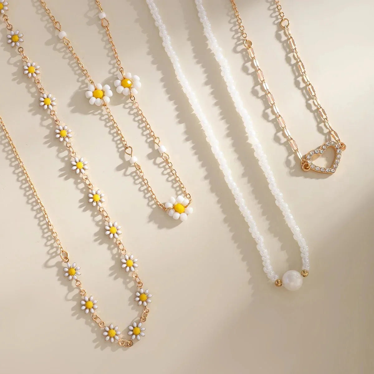 Boho Daisy Flower Necklace Set