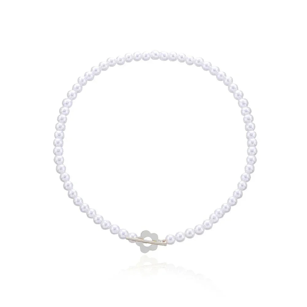 Dainty Flower Clasp Choker Necklace