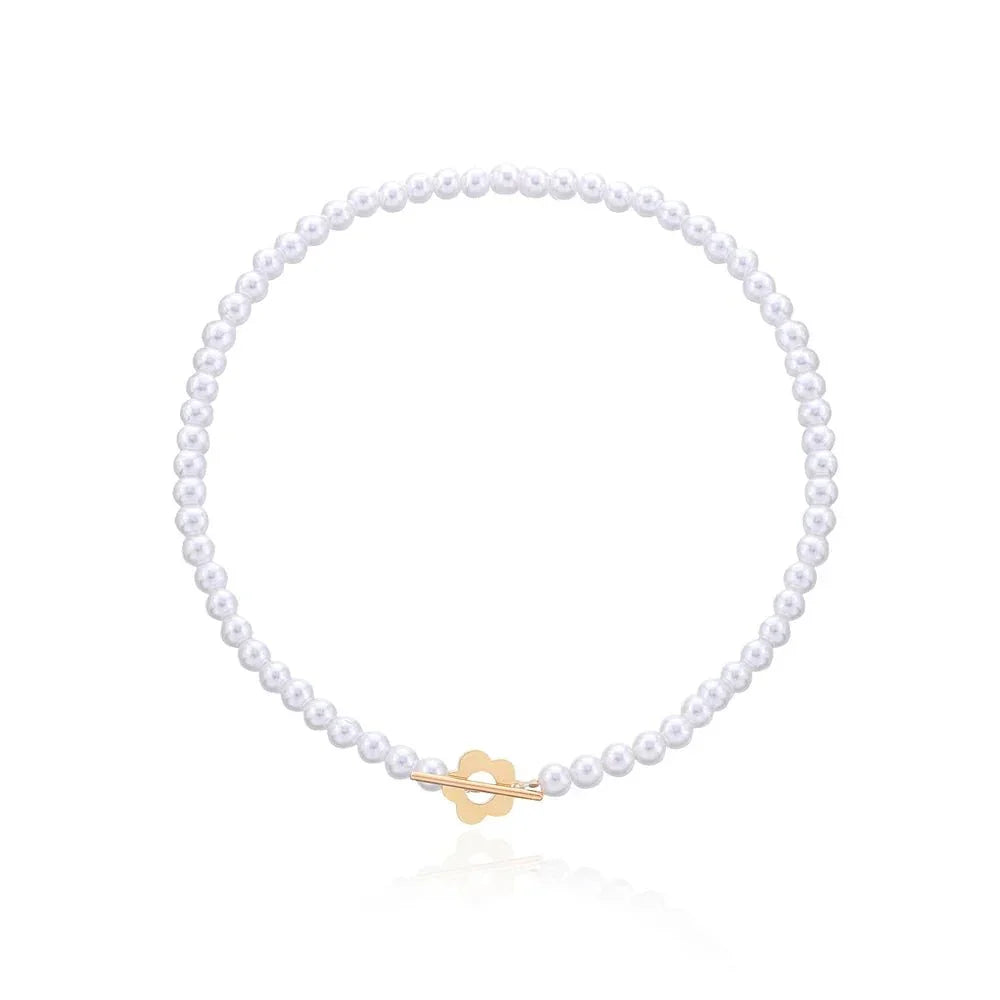 Dainty Flower Clasp Choker Necklace