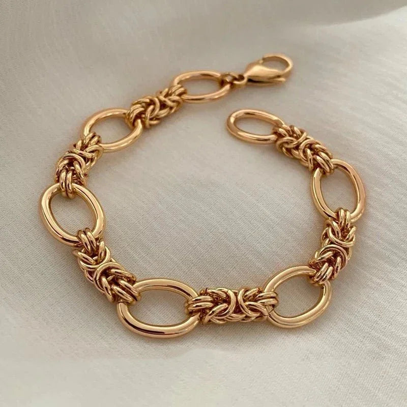 Bold Contrast Chain Bracelet